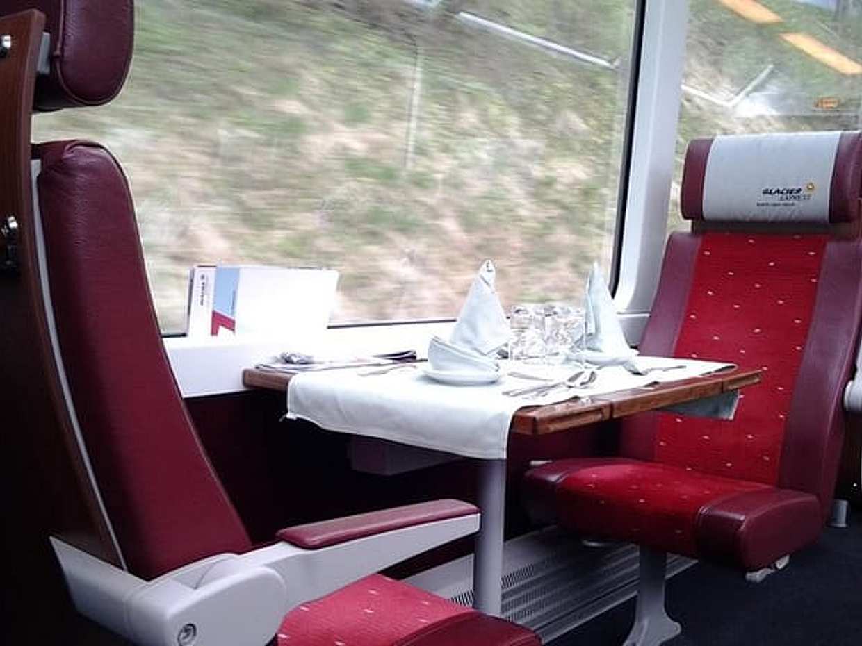 Однодневный индивидуальный тур на панорамном поезде Glacier Express туда и обратно из Люцерна, photo 2