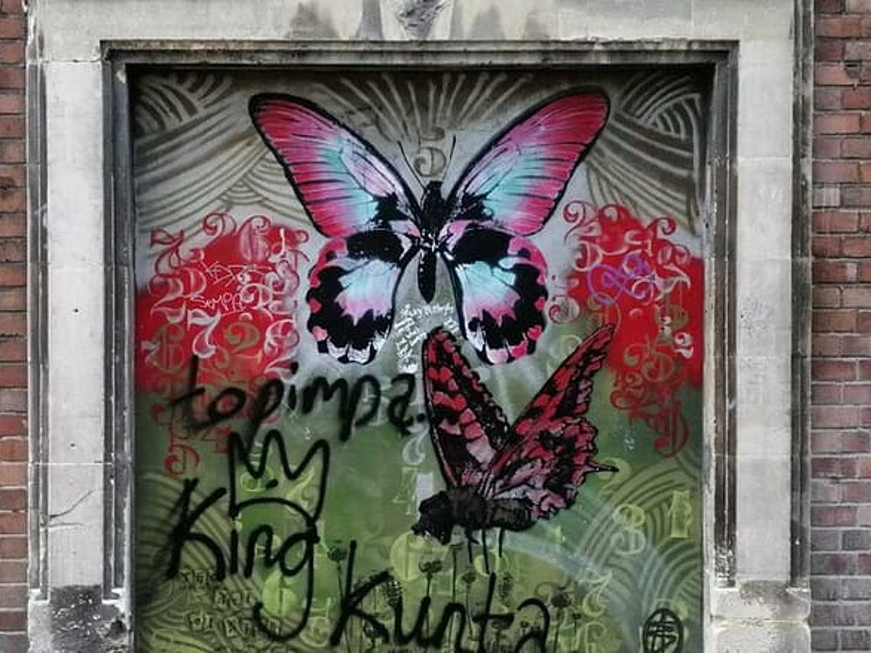 Bristol Street Art: Banksy & Graffiti Puzzle Adventure in United Kingdom, Bath