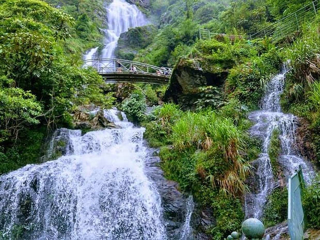 Sapa Dragon Cloud Glass Bridge and Silver Waterfall Half-Day Tour, Vietnam, photo 5