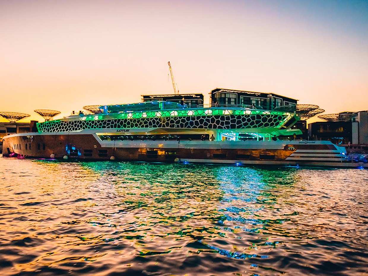 MegaYacht Dinner Cruise Standard Unlimited Drinks in United Arab Emirates, Dubai