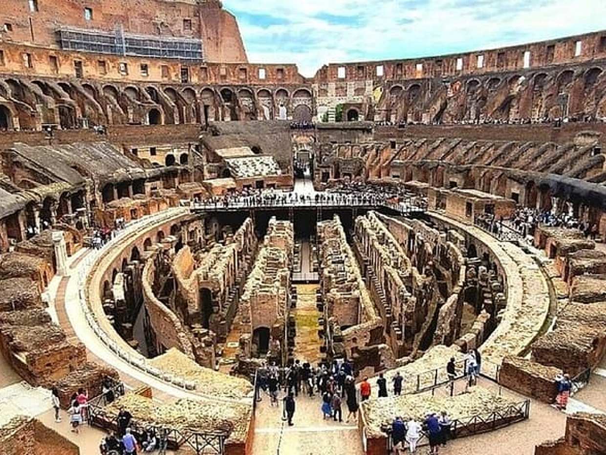 Roma: Visita guiada al Coliseo con el Foro Romano y el Monte Palatino en Italia
