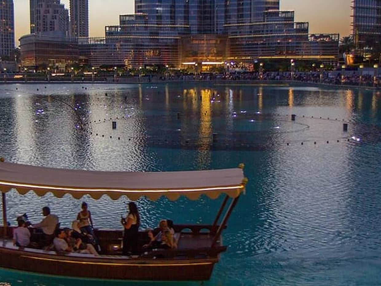 Dubai Fountain Show Lake ride Tickets, photo 4