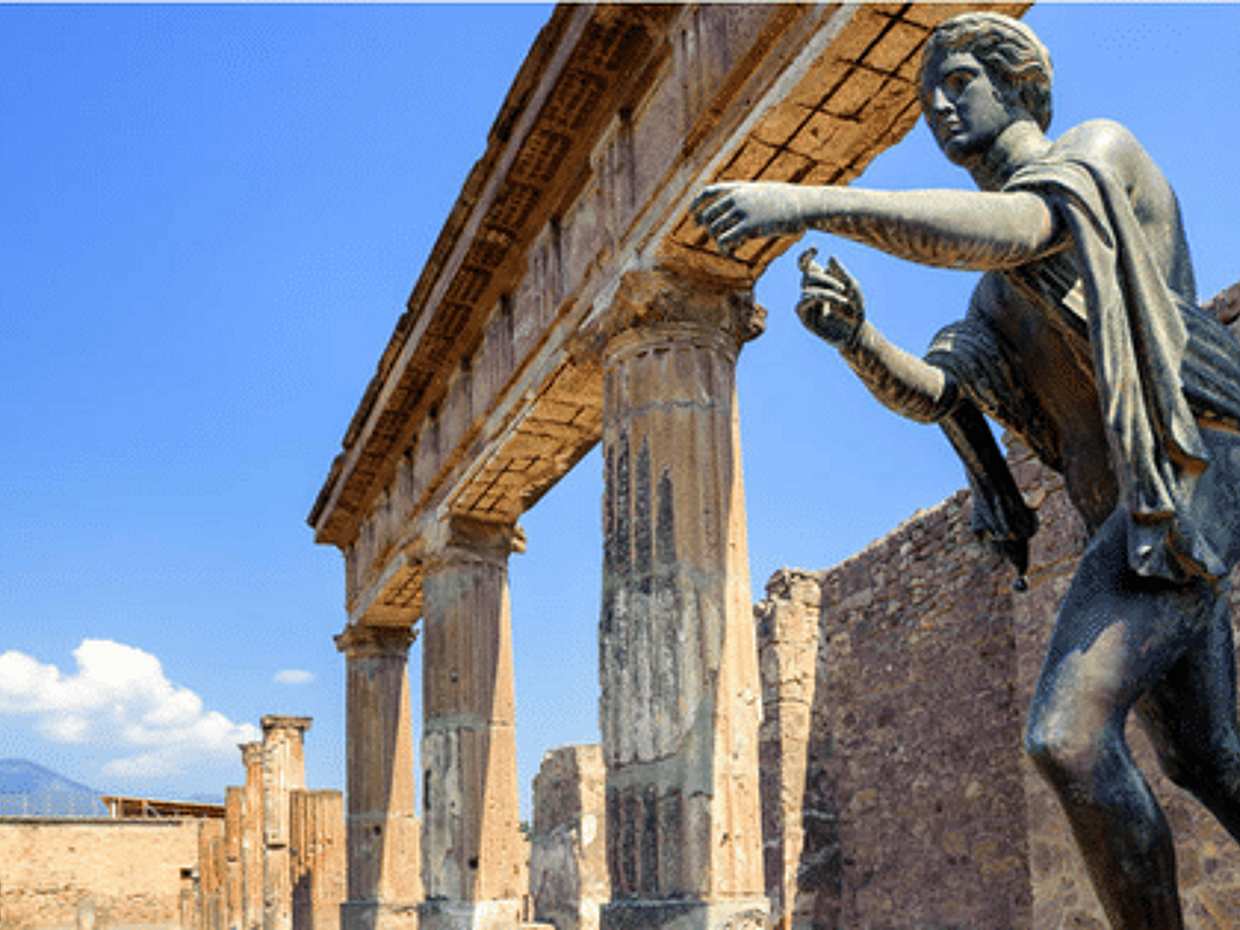Pompeii and Vesuvius full day tour with Italian lunch from Naples