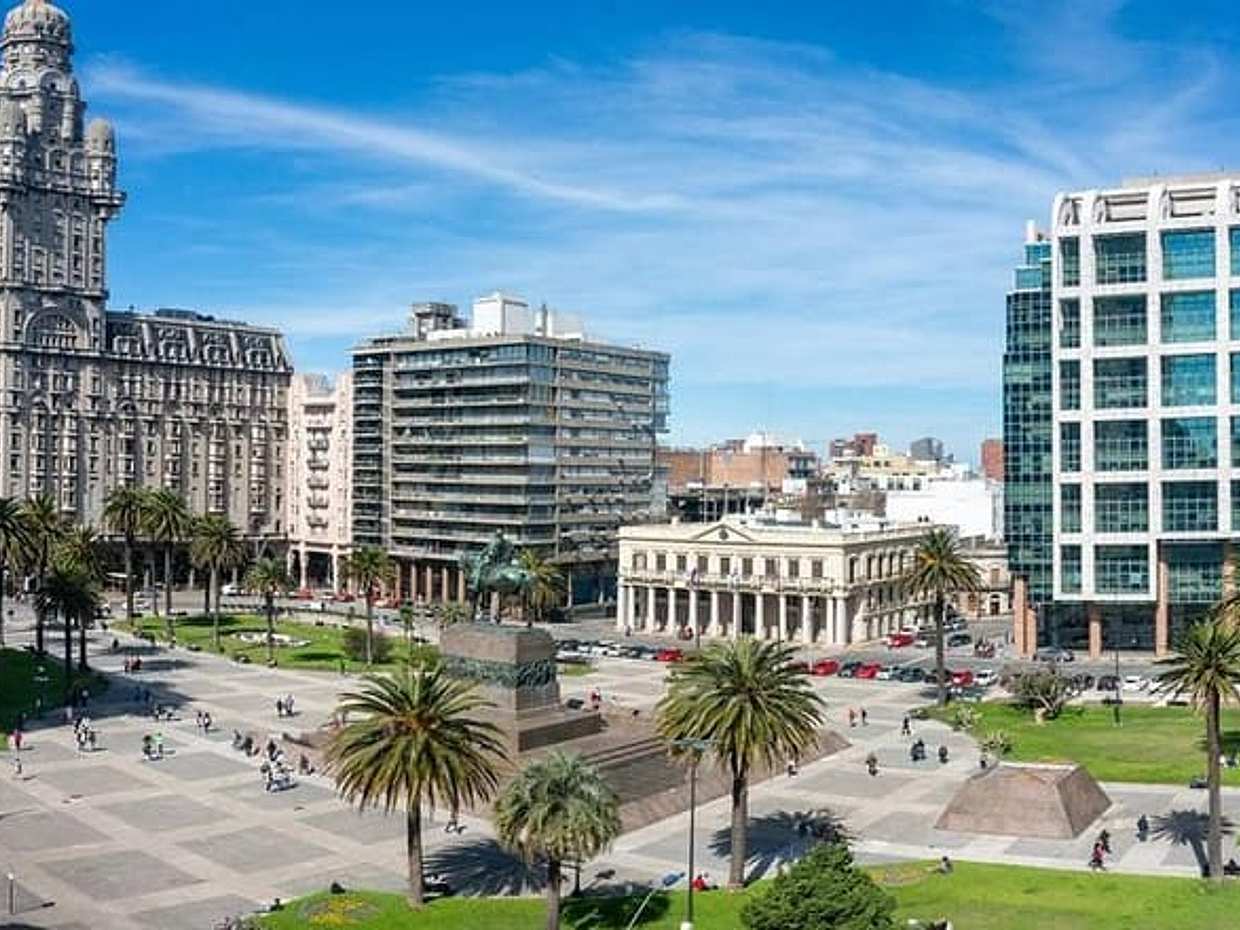 "Montevideo, stadstour vanuit Colonia del Sacramento of Punta del Este", photo 2