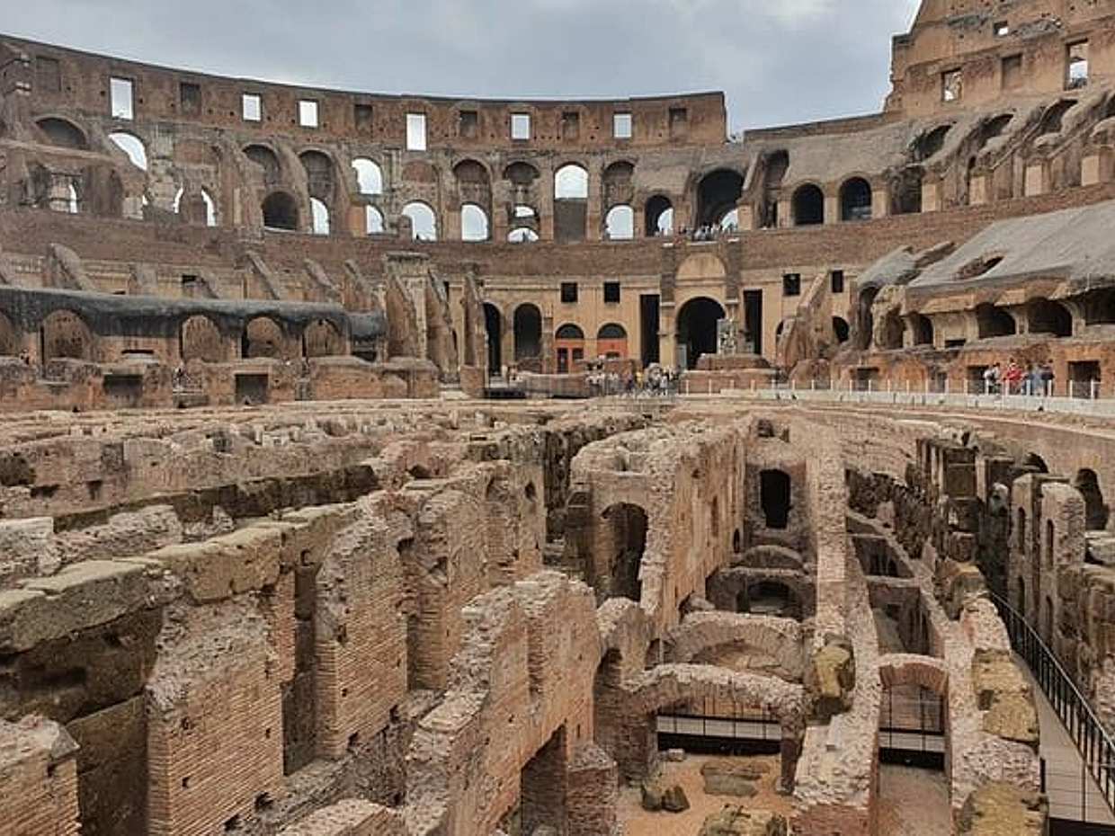 Private Tour Colosseum, Palatine Hill and Roman Forum in Italy, Rome