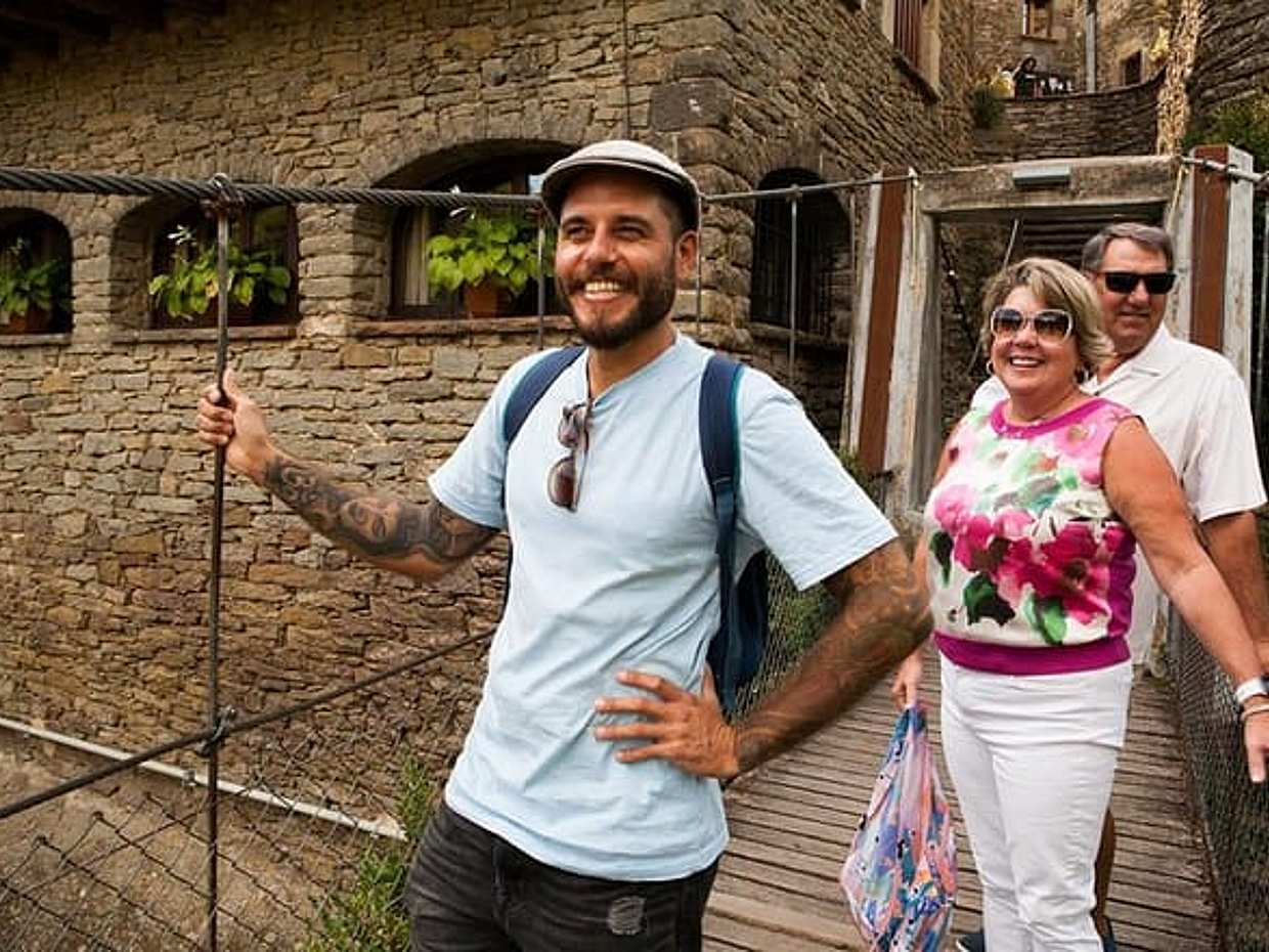 "Girona, Μεσαιωνικά Χωριά & Γεύμα με Θέα στη Λίμνη από τη Βαρκελώνη στην Ισπανία", photo 3