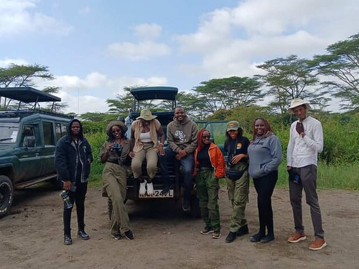 Private Nairobi Park & Sheldrick or Giraffe-Half Day Tour in Kenya