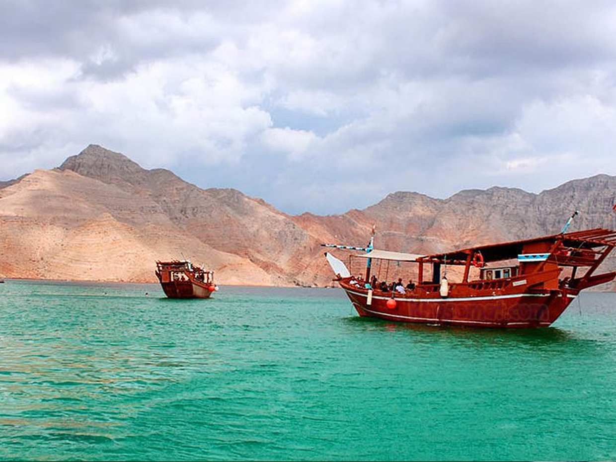 Full-day  Musandam Dibba Dhow Cruise Tour from Dubai in United Arab Emirates, photo 4