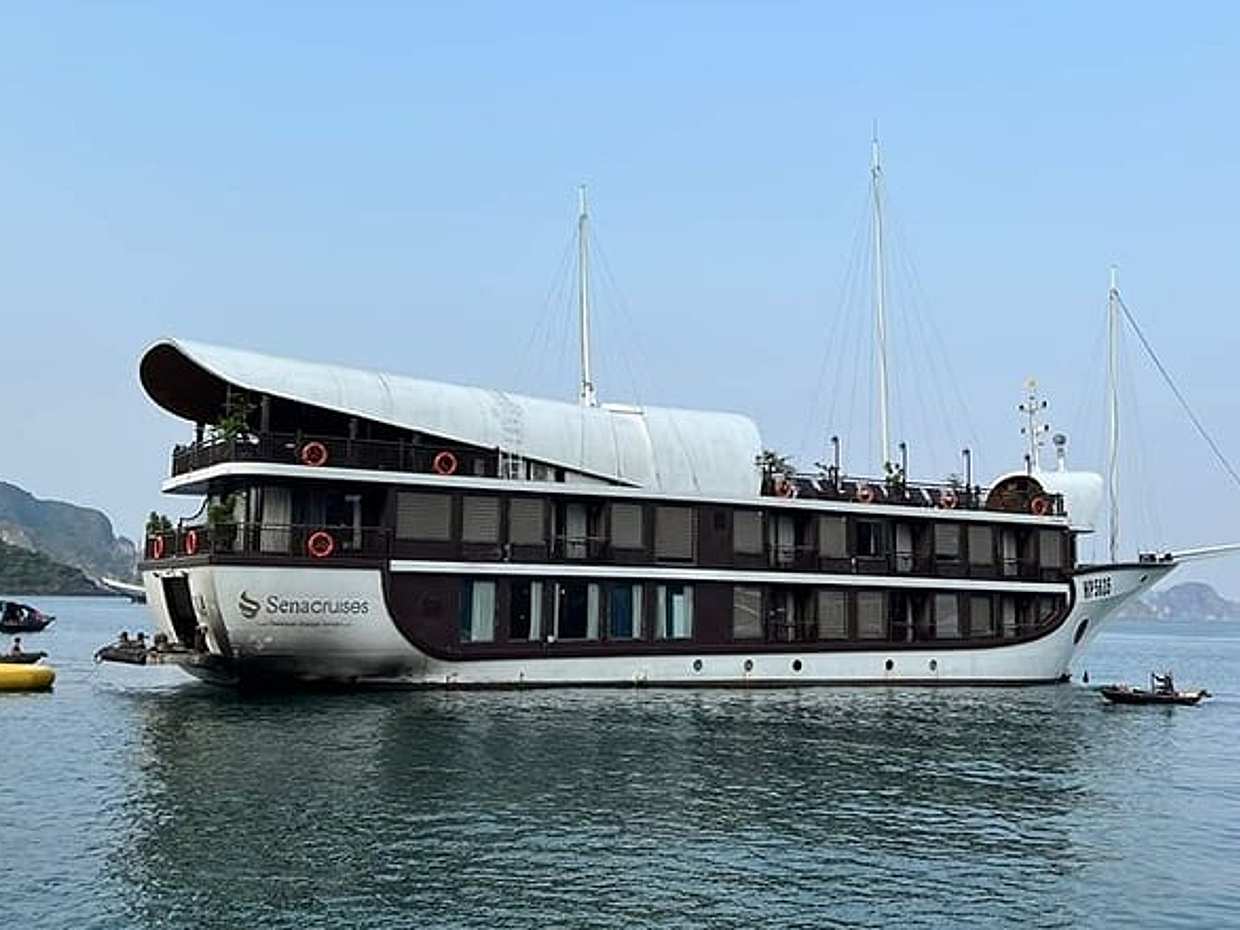 Sena Luxury Boutique Cruise to Halong and Lan Ha Bay from HANOI