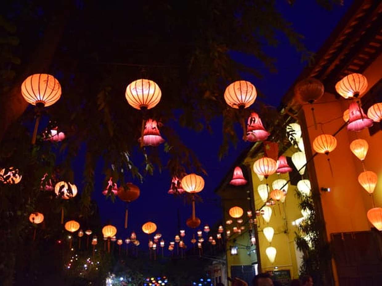 From Da Nang/ Hoi An: Hoi An Ancient Town Night Tour with Dinner, Vietnam, photo 4