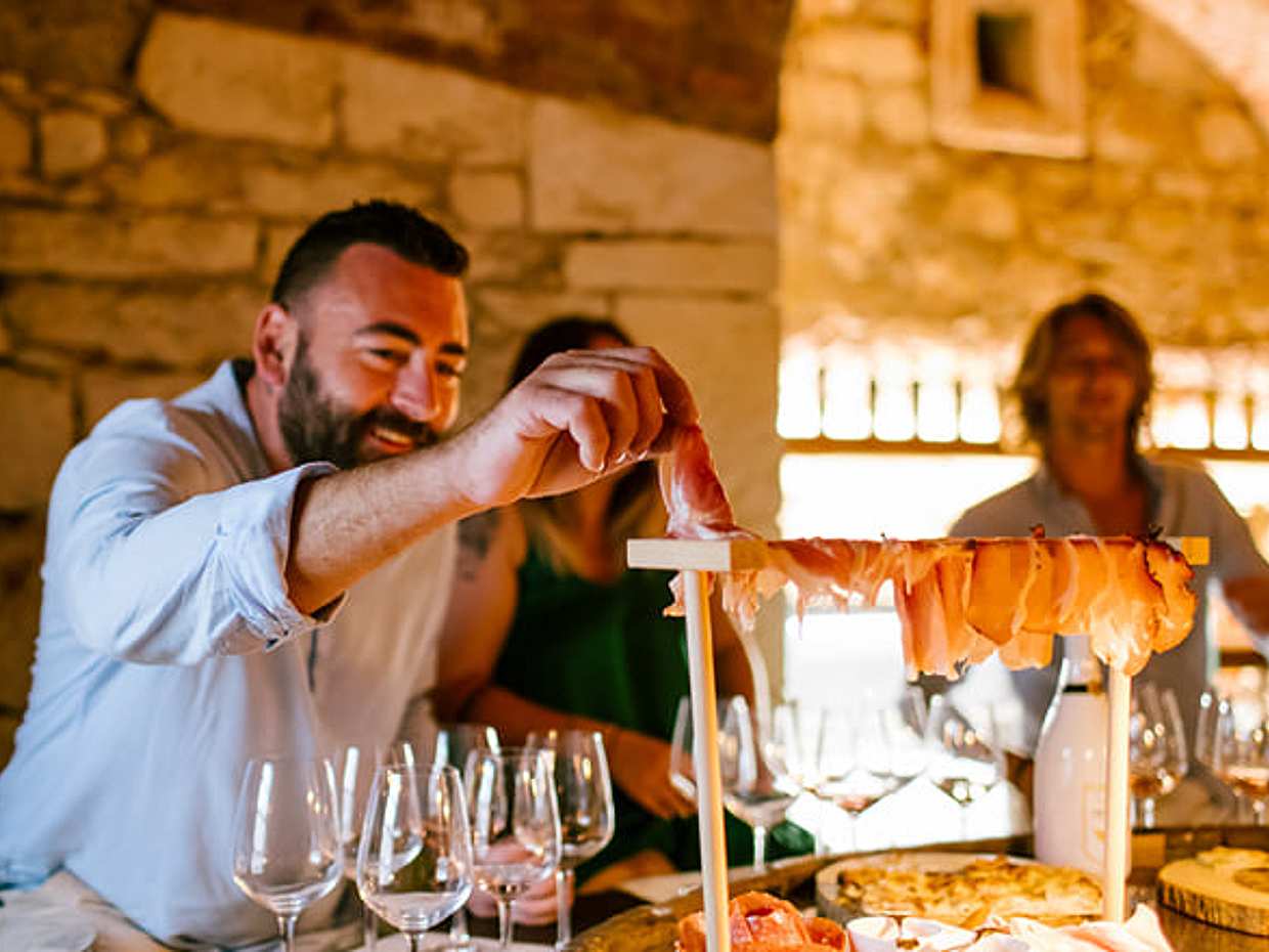 Wine and Food Experience in the Austrian Fort in Pastrengo, photo 3