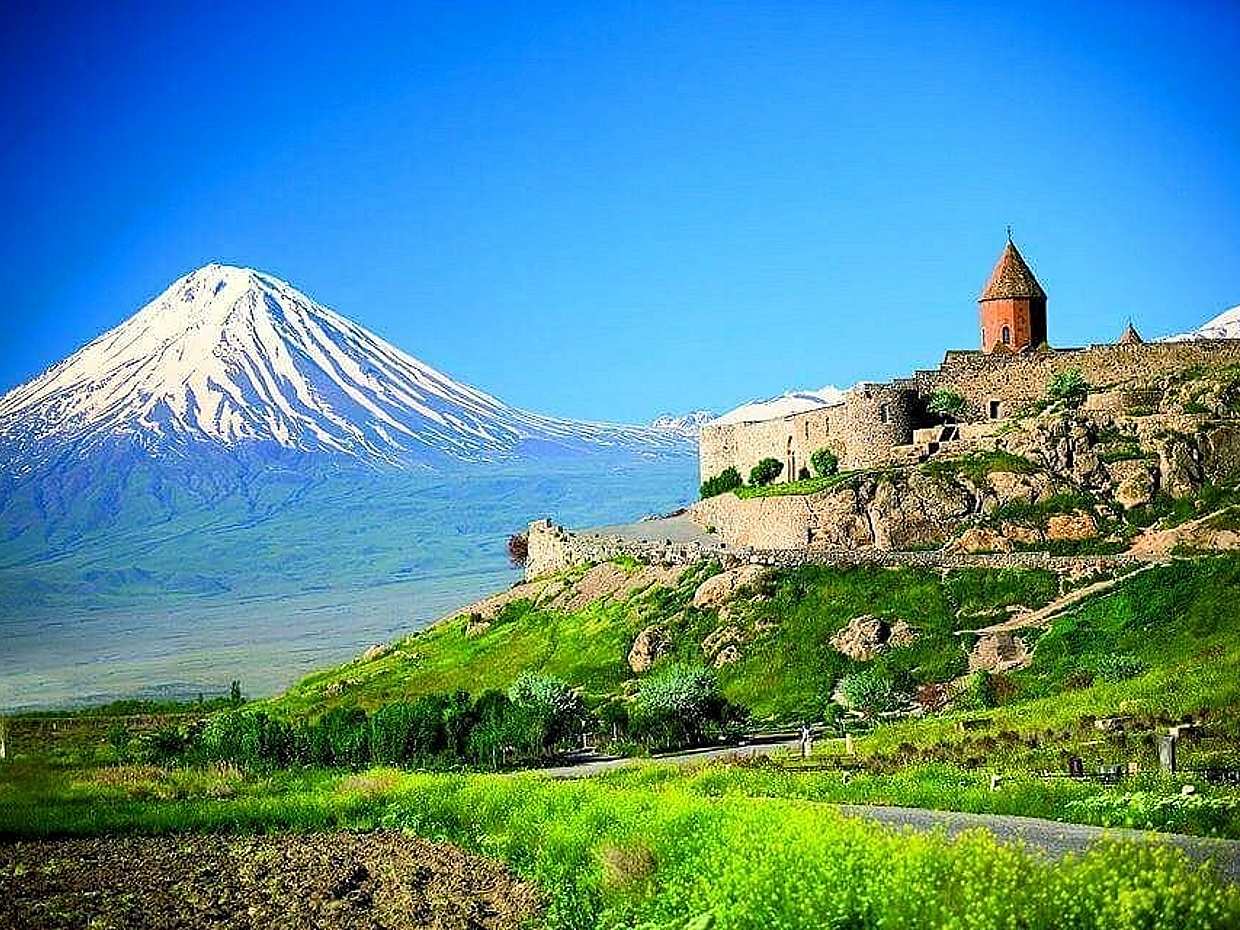 Индивидуальный тур в монастырь Хор Вирап – вид на гору Арарат в Армении, Ереван
, photo 2