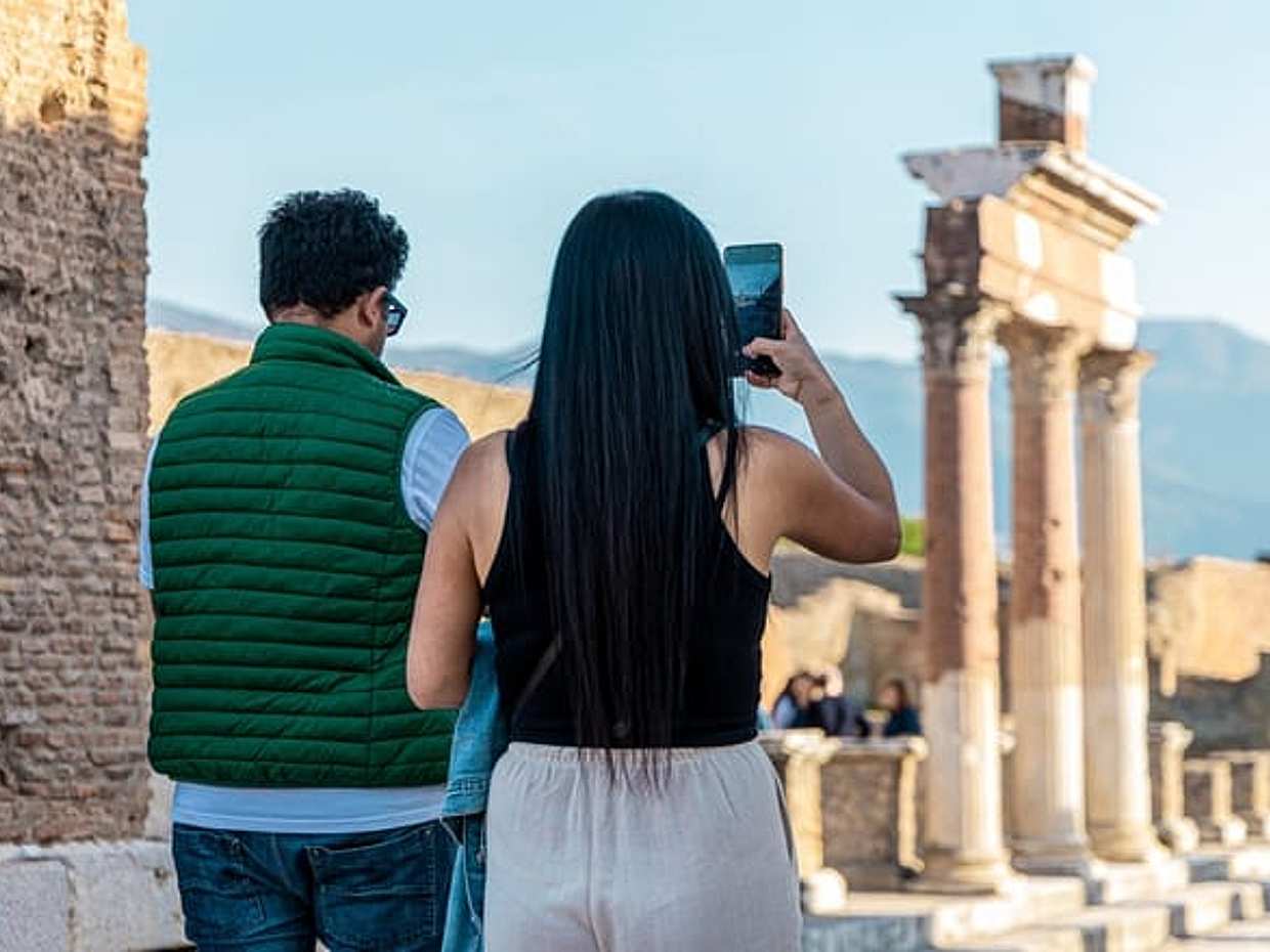 Accessible Naples: Private Wheelchair Friendly Full Day Tour To Pompeii And Herculaneum With A Scenic Mount Vesuvius Drive, photo 4