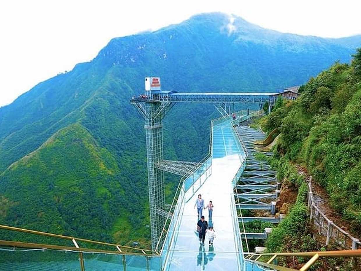 Sapa 2D1N Scenic Fansipan Peak Glass Bridge and Silver Waterfall in Vietnam, Hà Nội, photo 5