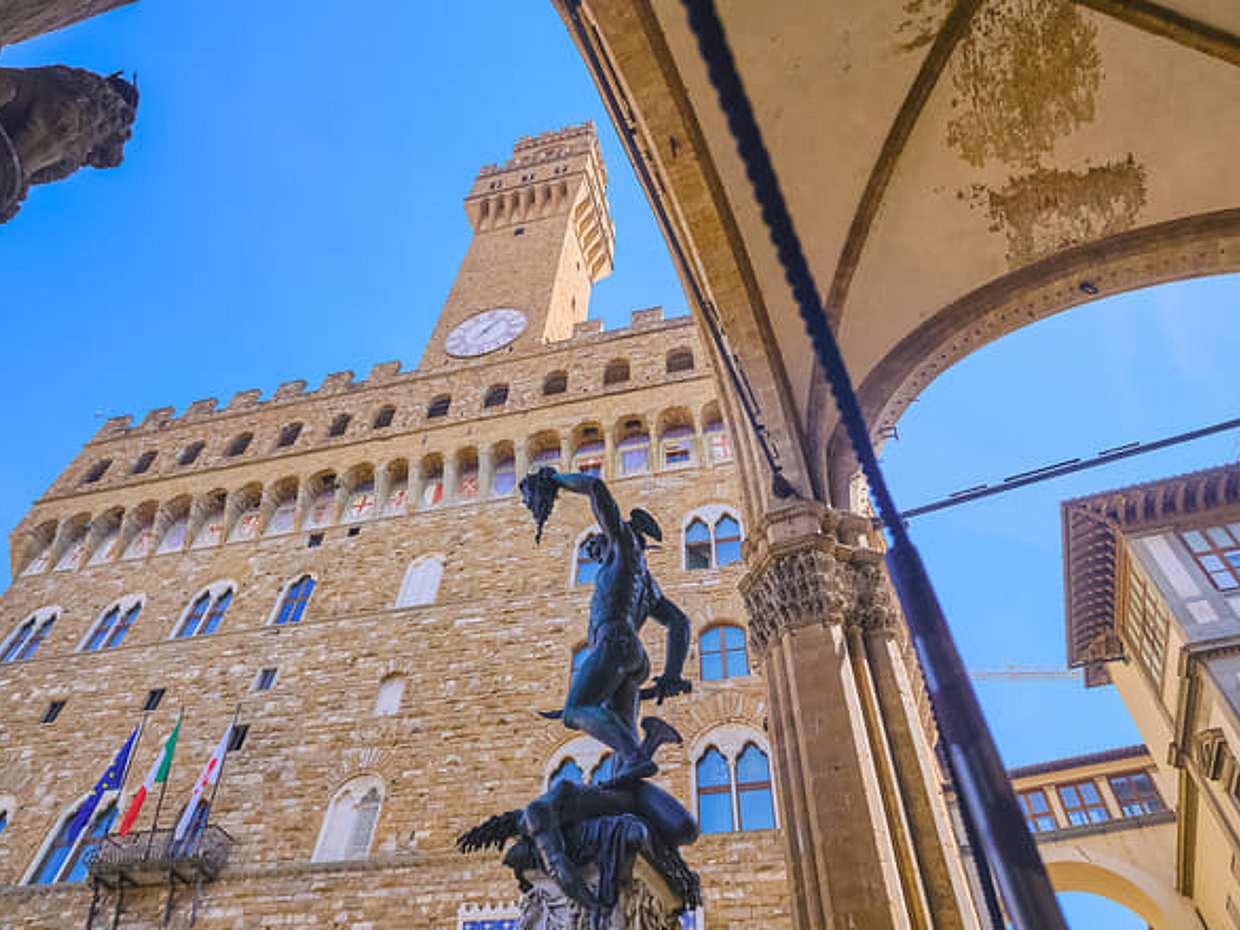 The Art of Leathercraft: Oltrarno Walking Tour & Leather Workshop, photo 4