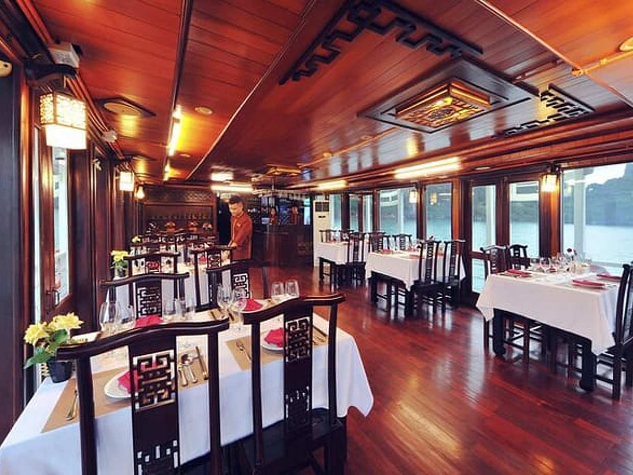 Boutique Bai Tu Long Bay Cruises 2 Days Tour Transfer from Hanoi, photo 3