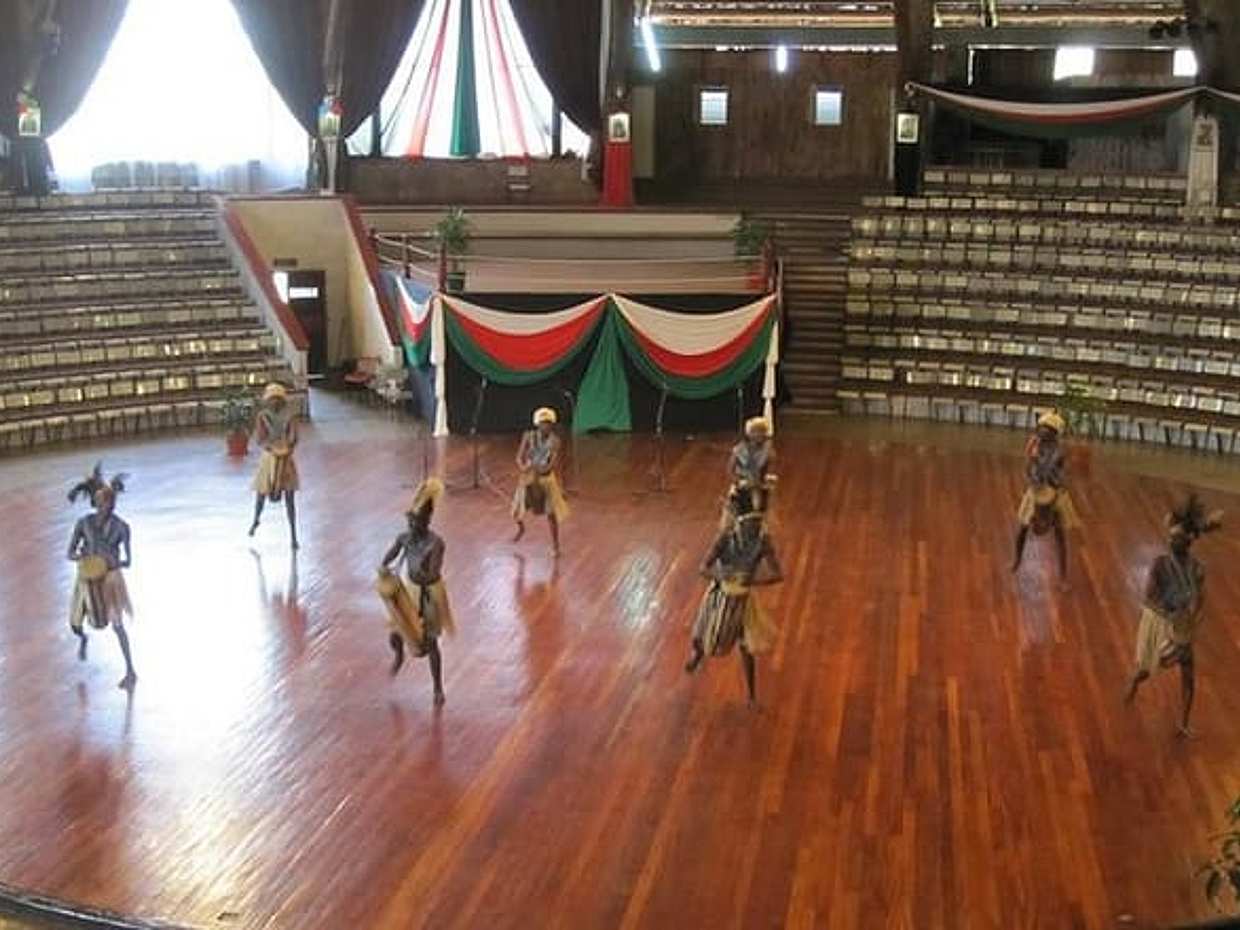 Giraffe Centre and Bomas of Kenya Full-Day Tour from Nairobi, photo 4