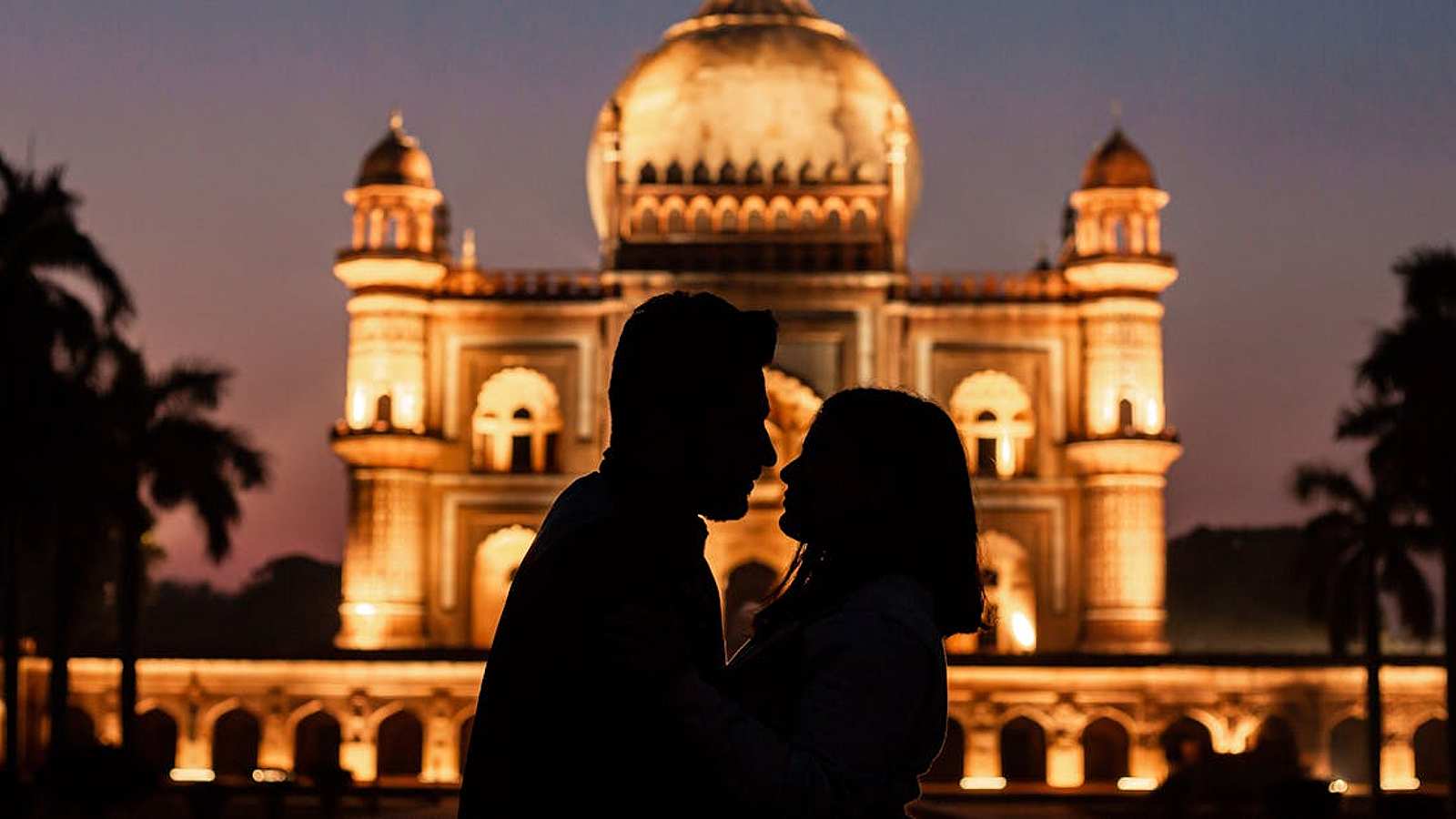 Romantic in Delhi