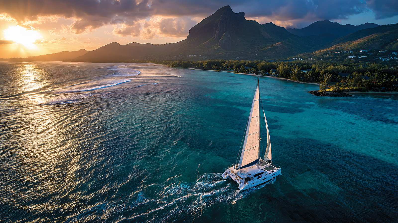 Best Cruises in Mauritius in 2026: Views, Music, and Sea Air