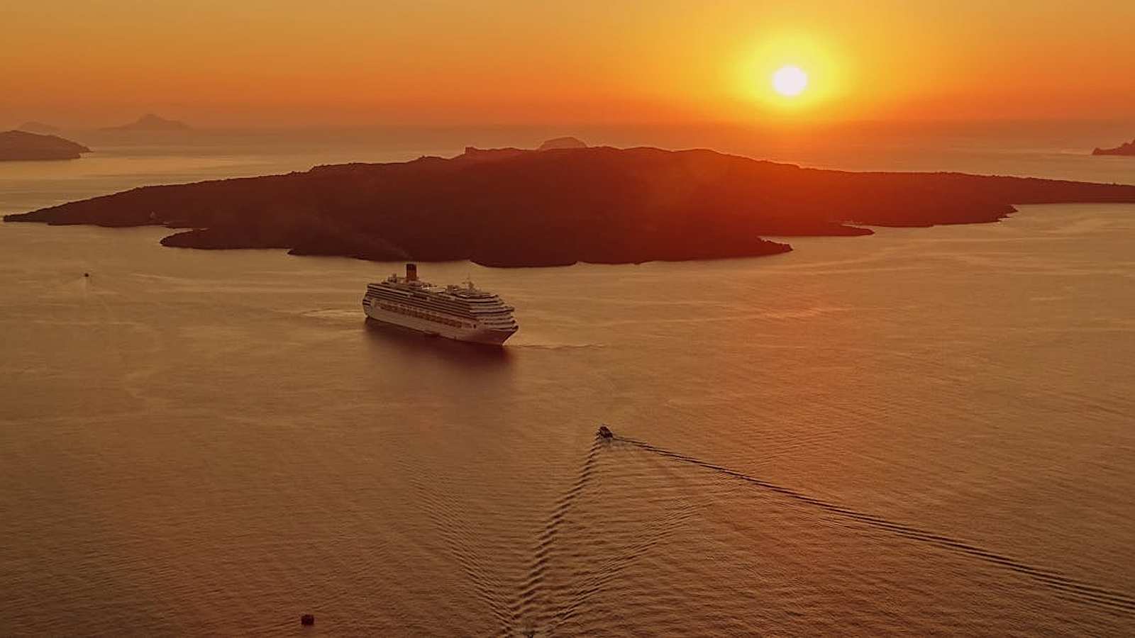 Cruises in Pireas