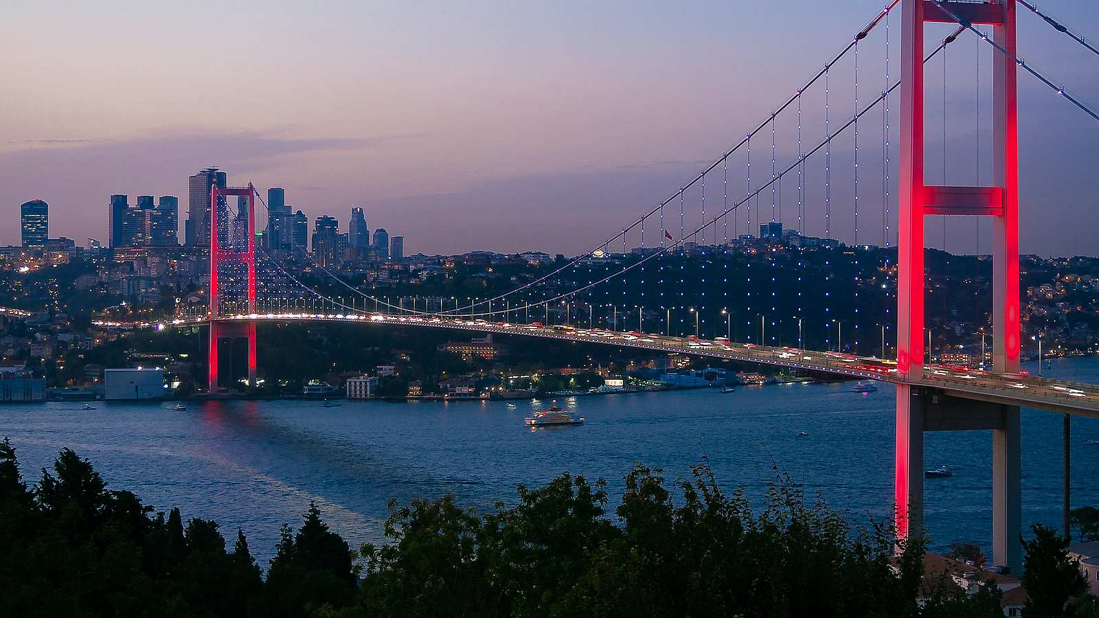 Cruises on the Bosphorus