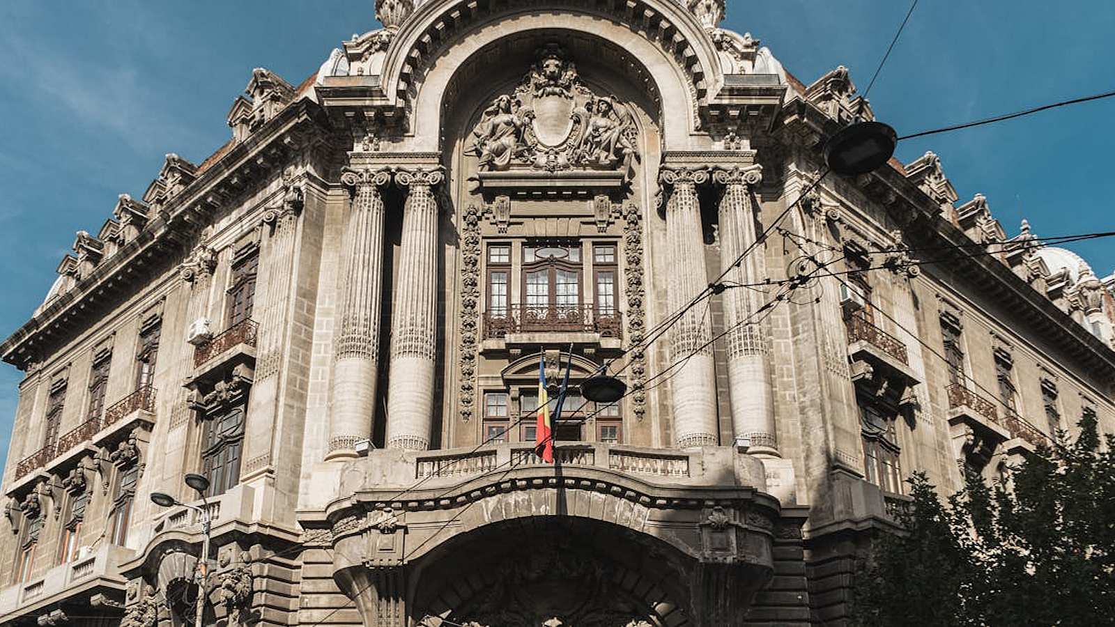 Hraní her. v București