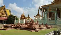Photo 3 Half Day Tour to Royal Palace, Wat Phnom & Independent Monument