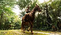 照片 4 Horseback Riding & ATV Jungle Adventure with Zipline, Cenote & Tequila Tasting 