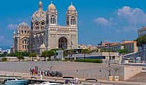 Photo 4 Private Tour Nice - Cannes - Marseille - English Speaking Driver