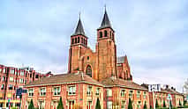 Photo 4 Private transfer: Amsterdam to Arnhem, 2h Stop in De Haar Castle