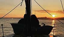 Φωτογραφία 3 Sunset Sailing Tour On The Tagus River