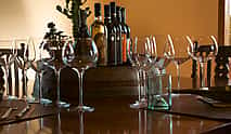 Foto 4 Degustación de vino y aceite de Evo con comida de azafrán en el viñedo