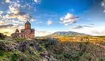 Photo 3 Индивидуальный тур: Крепость Амберд, монастыри Сагмосаванк и Ованаванк, памятник Армянскому алфавиту