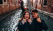 Photo 3 Falling in Love in Venice - Private Gondola Ride for Couples