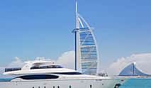 Фото 4 Dubai Xclusive Gemeinsame Mondschein-Luxus-Yacht-Tour mit BBQ