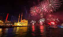 Photo 4 Istanbul New Year's Eve Premier Dinner Cruise on the Bosphorus-2022