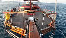 Фото 4 Частный 6-часовой круиз на роскошной деревянной яхте