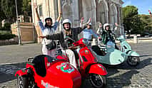 Photo 3 Rome in Vespa: 90-minute Vespa Sidecar Private Tour with Gelato