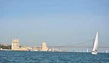 صورة 4 Lisbon Old town Sailng Cruise- 2h Small Group Tour, with a drink included