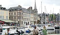 Photo 3 Private tour from Paris to Normandy with English speaking driver