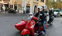 Photo 4 Rome in Vespa: 90-minute Vespa Sidecar Private Tour with Gelato