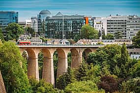 Foto 1 Private driver, door-to-door transfer from Bruges to Luxembourg