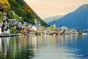 صورة 1 Private day trip from Munich to Salzburg, Hallstatt & back