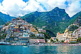 Foto 1 Private Tour to Sorrento, Positano & Amalfi from Naples by Minivan