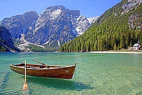 Photo 1 A day among the most beautiful mountains in the world, the Dolomites and Lake Braies