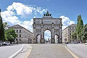 Foto 1 Private Transfer-River Cruise Dock Nuremberg to Munich: Port / Harbor transport 