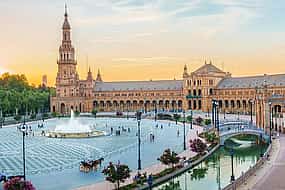 Foto 1 Gita giornaliera privata da Malaga a Siviglia, autista locale cordiale