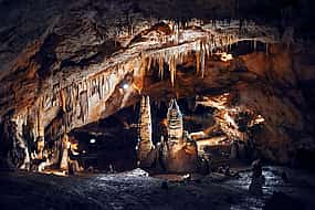 Foto 1 Die wilde Schönheit der Lipa-Höhle und die Altstadt von Budva