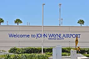 Foto 1 Anaheim Resort Privater Transfer zum oder vom John Wayne Flughafen.