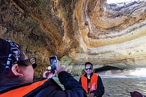 صورة 1 Algarve Private Tour from Lisbon with Benagil Caves Boat Trip